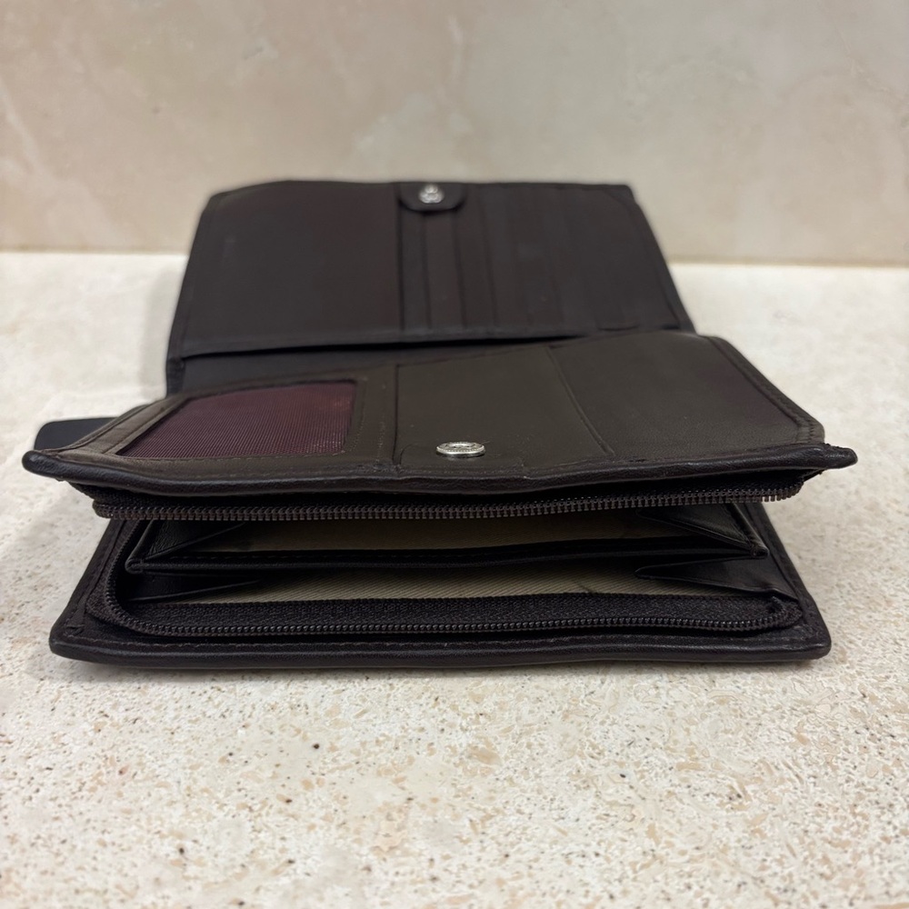 Brics Suede Wallet 6“ x 4“ - Picture 10 of 16